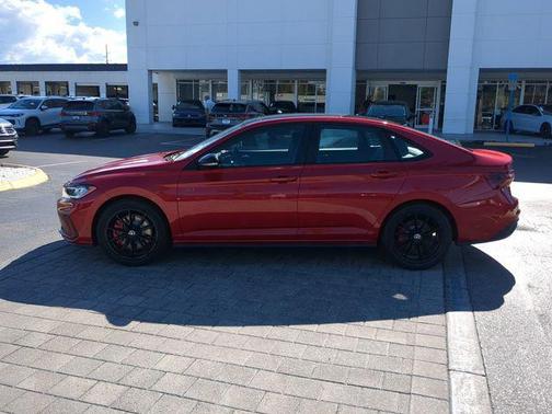 Kings Red Metallic w/Deep Black Roof 2026 Volkswagen Jetta GLI 2.0T Autobahn