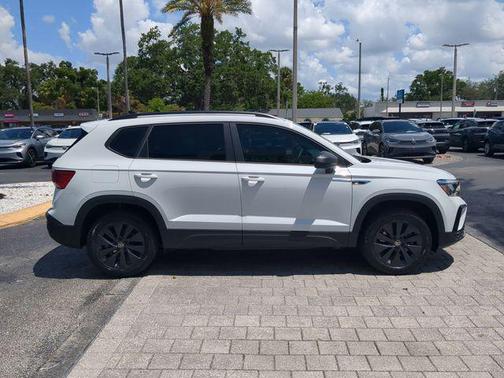 Pure White 2024 Volkswagen Taos 1.5T S