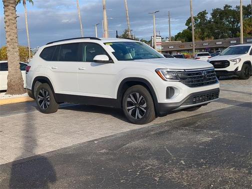 2026 Volkswagen Atlas 2.0T SE