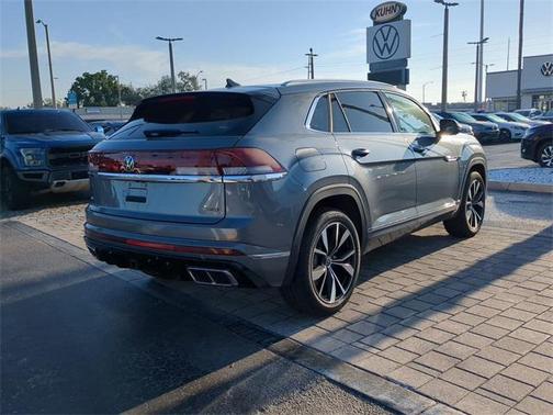 2025 Volkswagen Atlas Cross Sport 2.0T SEL Premium