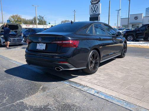 2022 Volkswagen Jetta GLI 2.0T Autobahn