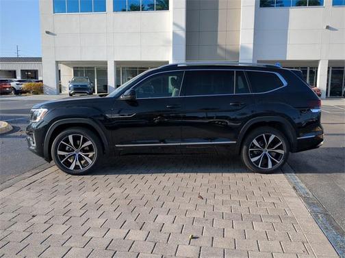 2025 Volkswagen Atlas 2.0T SEL Premium R-Line 4MOTION