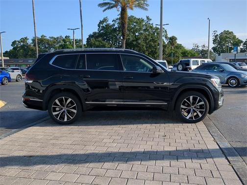 2025 Volkswagen Atlas 2.0T SEL Premium R-Line 4MOTION