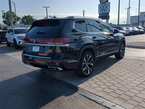 2025 Volkswagen Atlas 2.0T SEL Premium R-Line 4MOTION