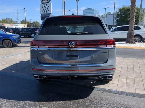 2025 Volkswagen Atlas 2.0T SEL Premium R-Line 4MOTION
