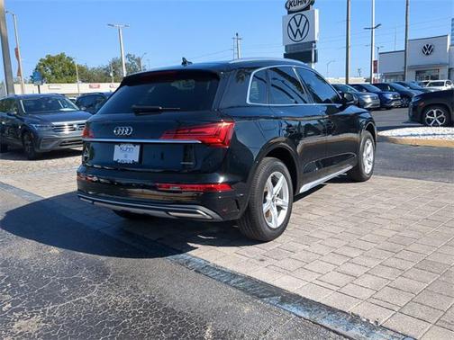 2023 Audi Q5 40 Premium