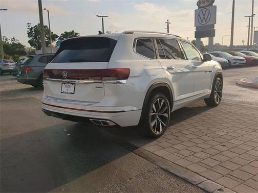 2025 Volkswagen Atlas 2.0T SEL Premium R-Line 4MOTION
