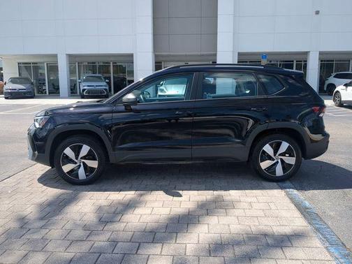 Deep Black Pearl 2025 Volkswagen Taos 1.5T S