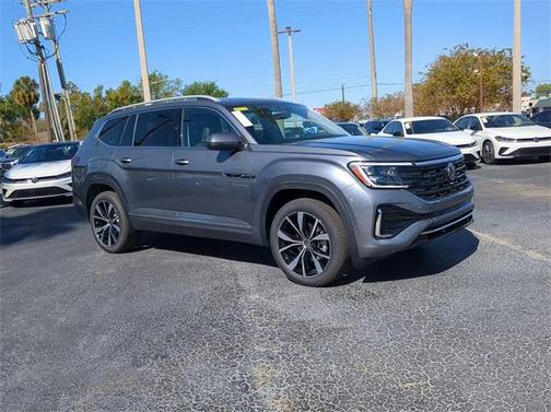 2025 Volkswagen Atlas 2.0T SEL Premium R-Line 4MOTION