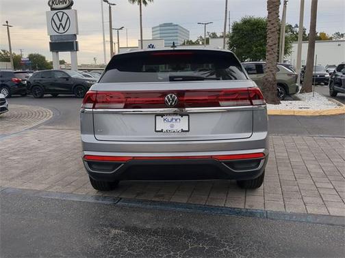 2026 Volkswagen Atlas Cross Sport 2.0T SE