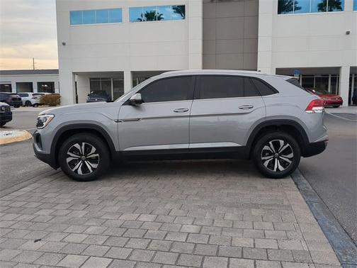 2026 Volkswagen Atlas Cross Sport 2.0T SE