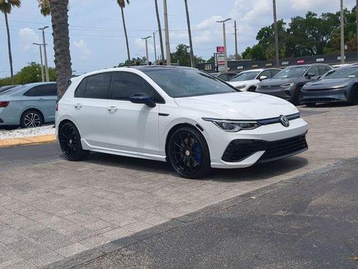 Pure White 2024 Volkswagen Golf R 2.0T DSG