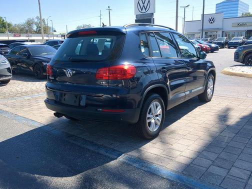 Night Blue Metallic 2016 Volkswagen Tiguan S