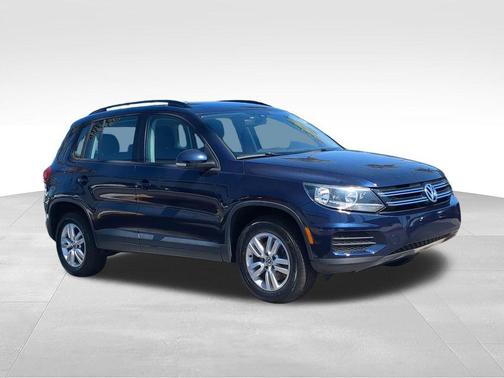 Night Blue Metallic 2016 Volkswagen Tiguan S