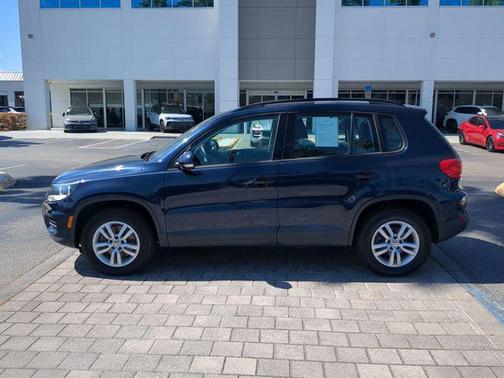 Night Blue Metallic 2016 Volkswagen Tiguan S