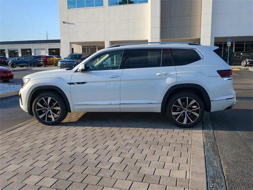 2026 Volkswagen Atlas 2.0T SEL Premium R-Line 4MOTION