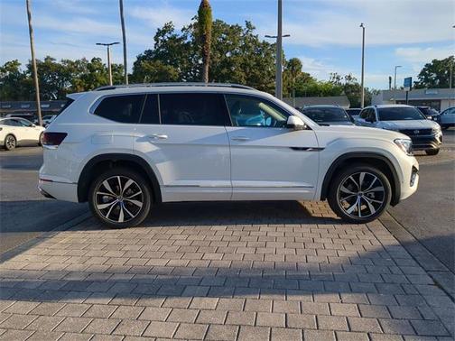 2026 Volkswagen Atlas 2.0T SEL Premium R-Line 4MOTION