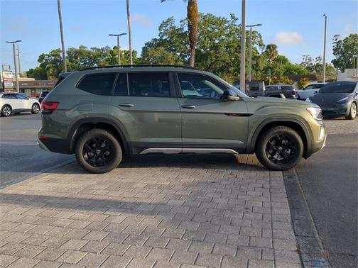 2025 Volkswagen Atlas 2.0T Peak Edition