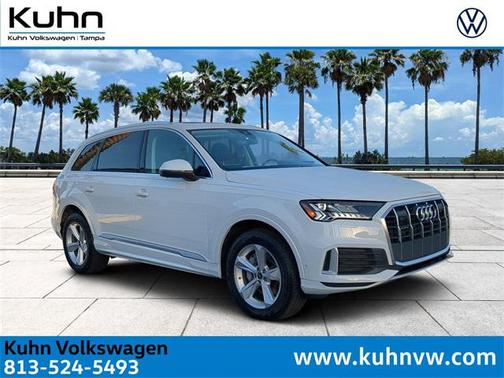 2024 Audi Q7 45 Premium Plus