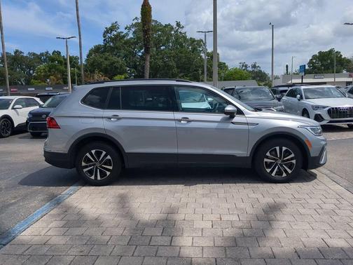 Pyrite Silver Metallic 2024 Volkswagen Tiguan 2.0T S