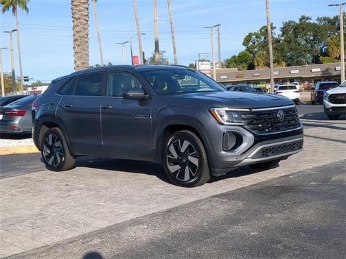 2024 Volkswagen Atlas Cross Sport 2.0T SE w/Technology