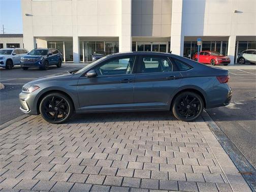 2025 Volkswagen Jetta 1.5T SE