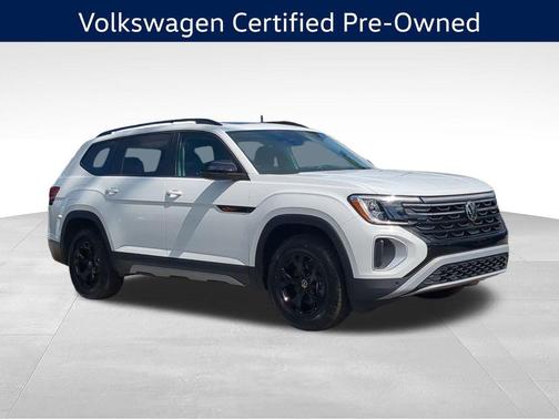 Pure White 2025 Volkswagen Atlas 2.0T Peak Edition