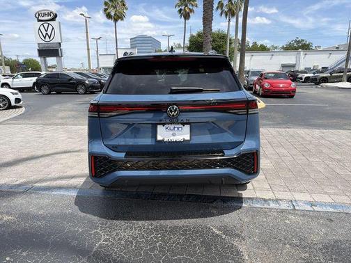 monterey blue pearl 2026 Volkswagen Tiguan 2.0T SE R-Line Black