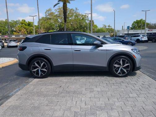 Silver Mist Metallic 2023 Volkswagen ID.4 Pro S