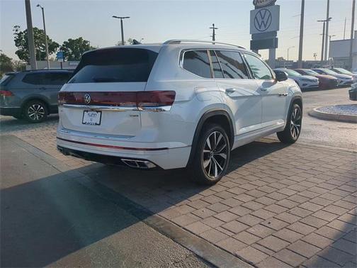 2025 Volkswagen Atlas 2.0T SEL Premium R-Line 4MOTION