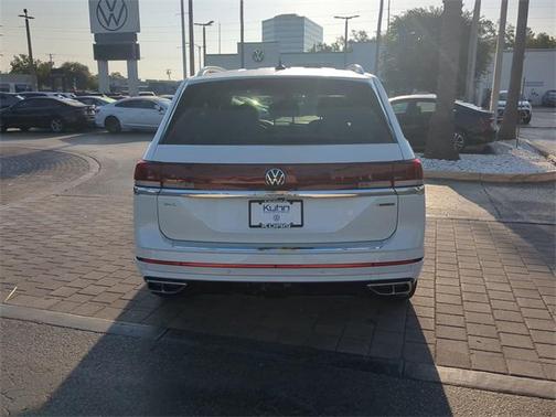 2025 Volkswagen Atlas 2.0T SEL Premium R-Line 4MOTION