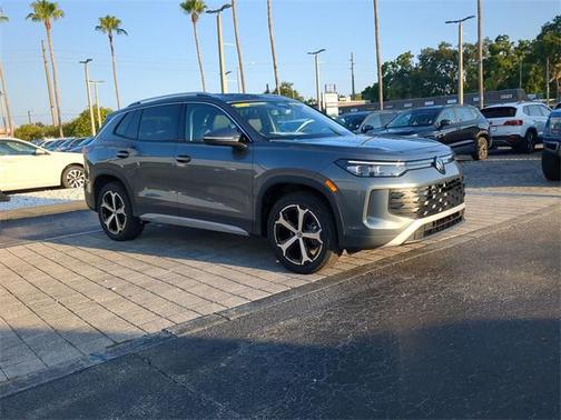 2025 Volkswagen Tiguan 2.0T SE