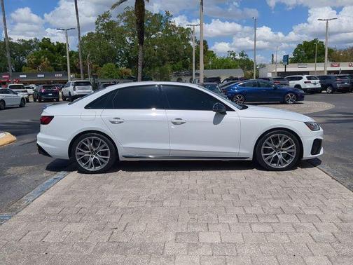 Glacier White Metallic 2023 Audi S4 Premium Plus TFSI quattro Tiptronic