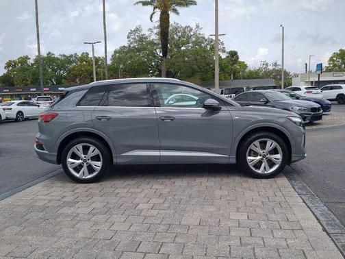 2023 Audi Q4 e-tron Premium Plus 50 quattro