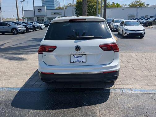 2023 Volkswagen Tiguan 2.0T SE