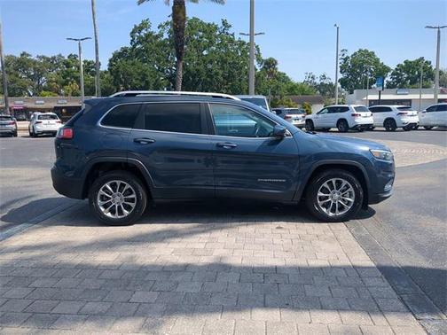 2021 Jeep Cherokee Latitude Lux