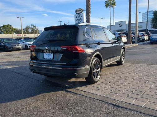 2023 Volkswagen Tiguan 2.0T SE