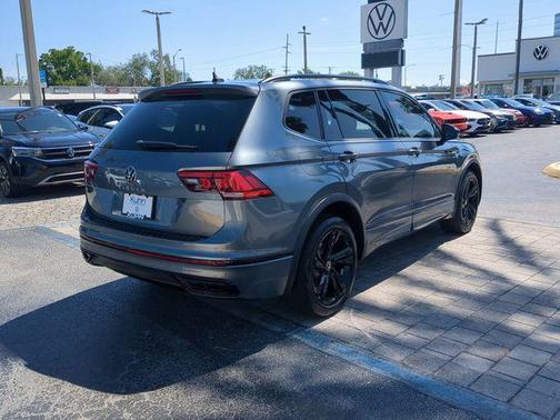 Platinum Gray Metallic 2023 Volkswagen Tiguan 2.0T SE R-Line Black