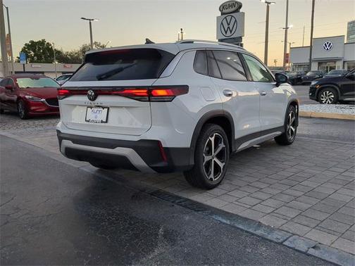 2025 Volkswagen Tiguan 2.0T SE