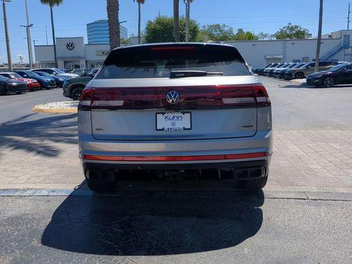 silver mist metallic 2026 Volkswagen Atlas Cross Sport 2.0T SEL