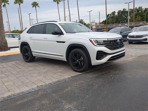 2026 Volkswagen Atlas Cross Sport 2.0T SEL