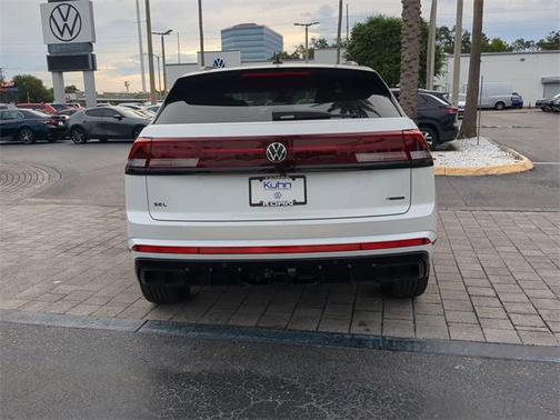 2026 Volkswagen Atlas Cross Sport 2.0T SEL