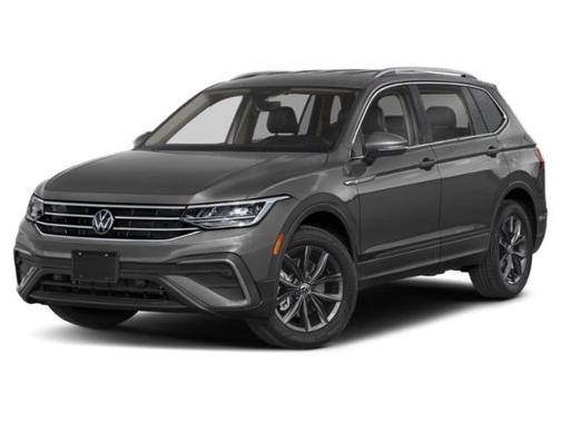 Platinum Gray Metallic 2022 Volkswagen Tiguan 2.0T SE