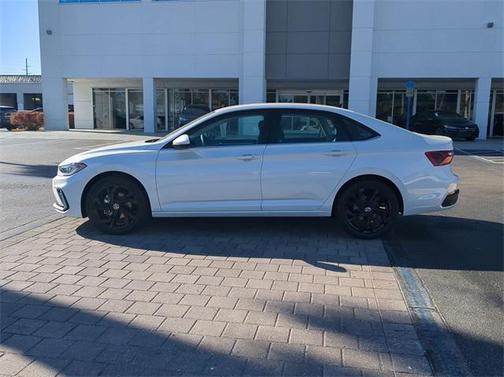 2025 Volkswagen Jetta 1.5T SE