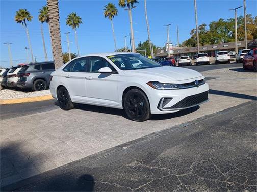2025 Volkswagen Jetta 1.5T SE