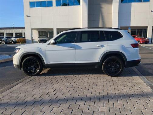 2023 Volkswagen Atlas 2.0T SE w/Technology