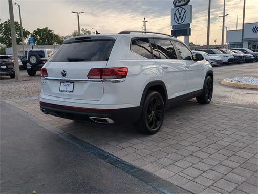 2023 Volkswagen Atlas 3.6L SE w/Technology