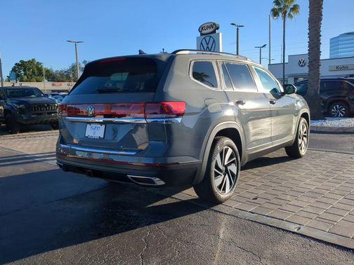 pure gray 2026 Volkswagen Atlas 2.0T SE w/Technology