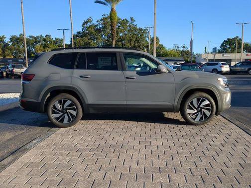 pure gray 2026 Volkswagen Atlas 2.0T SE w/Technology