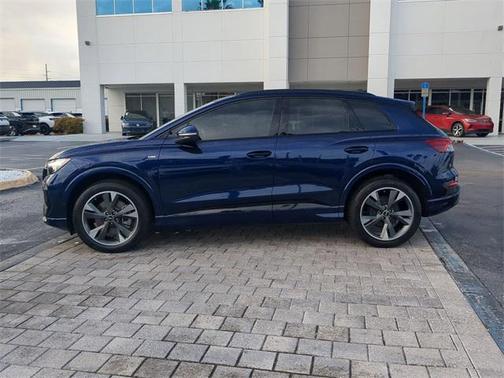 2023 Audi Q4 e-tron Premium Plus 50 quattro
